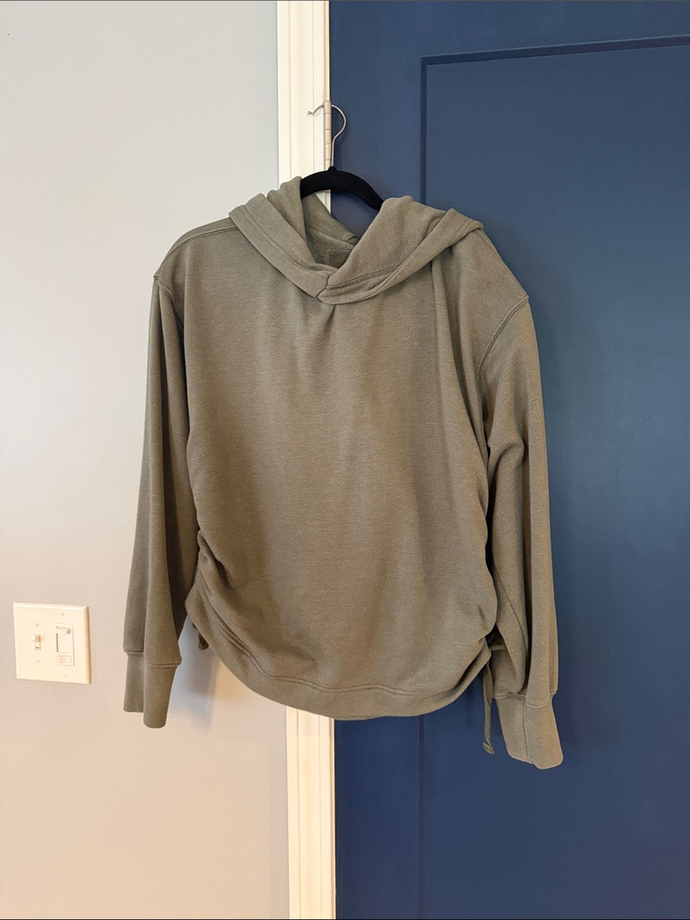 aerie Olive Hoodie Pullover ruched sides very cute - Picture 1 of 4